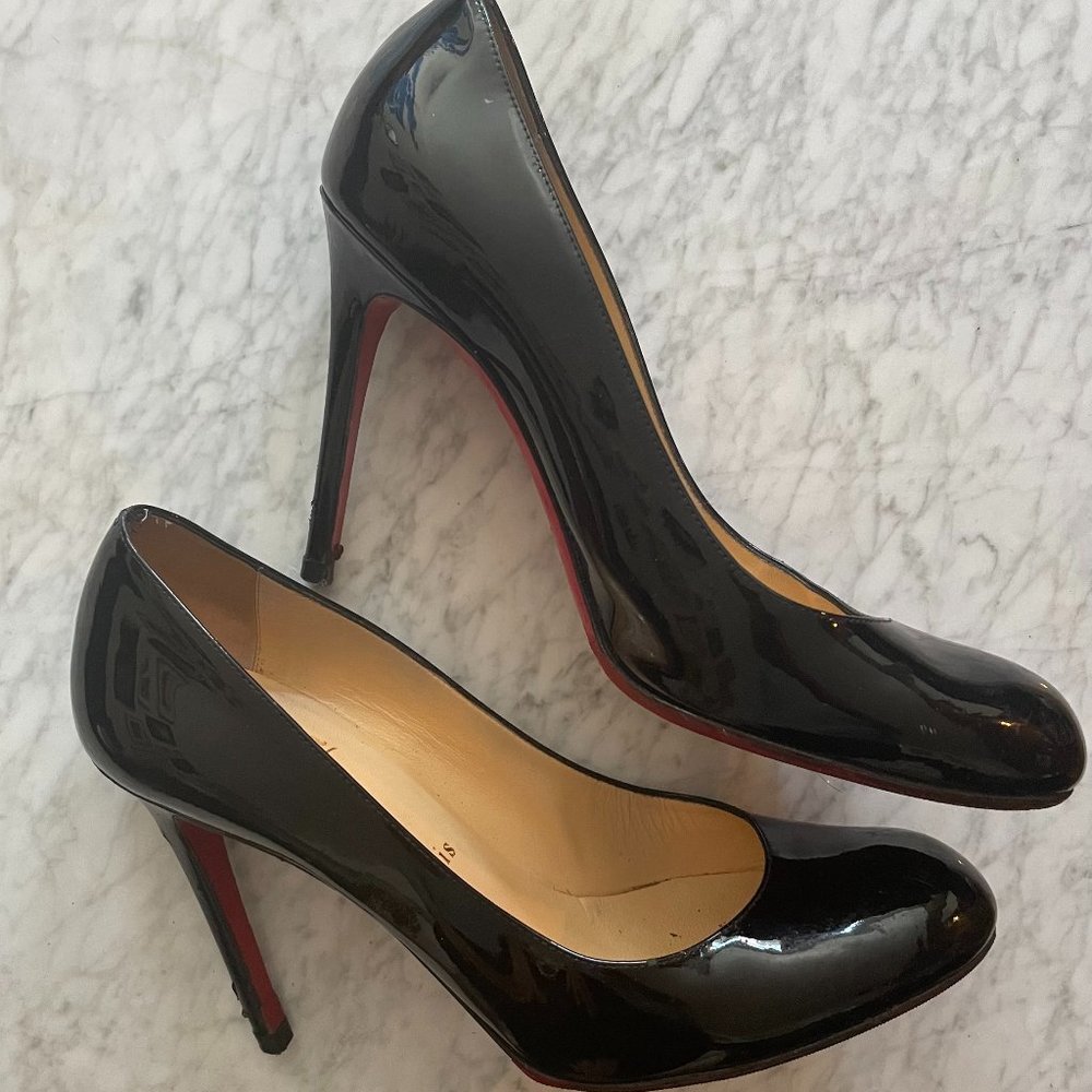 Louboutin Round Toe Pumps